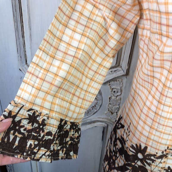 Day Trip Smocked Midsleeve Vintage Western Vibes Plaid and Graphic Button Down - Picture 6 of 11
